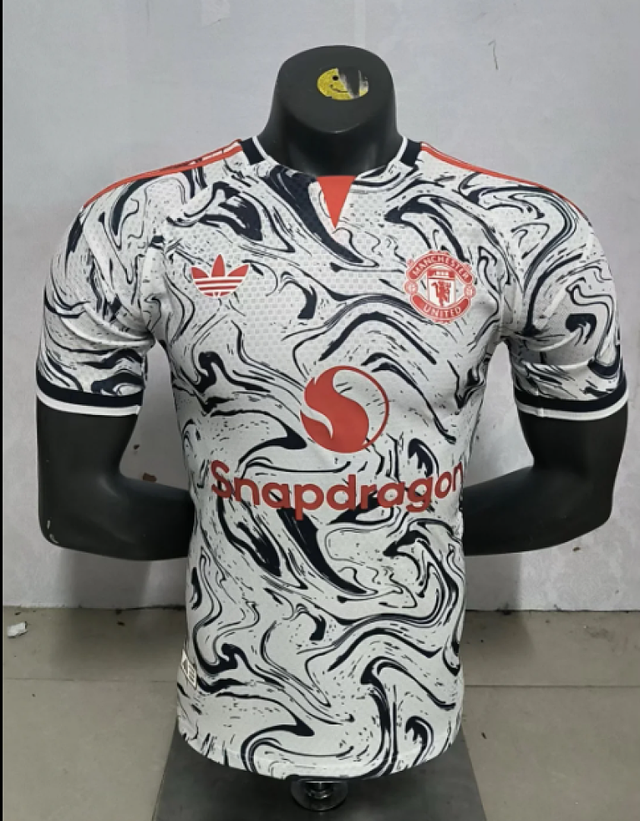 MANCHESTER UNITED 2026/27 SPECIAL EDITION TRAINING JERSEY - Black, White