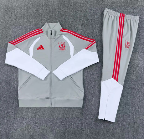 بدلة تدريب Liverpool 2026/27 - رمادي/أبيض