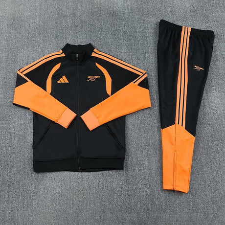 Arsenal 2026/27 Chándal - Negro/Naranja, Modelo 2