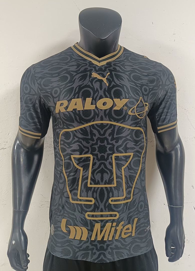PUMAS UNAM 2026/27 MAILLOT ÉDITION SPÉCIALE - Gris/Or