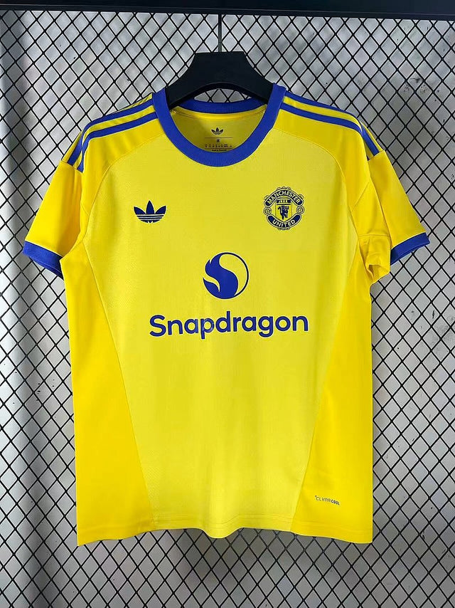MANCHESTER UNITED 2026/27 GOALKEEPER JERSEY - Yellow