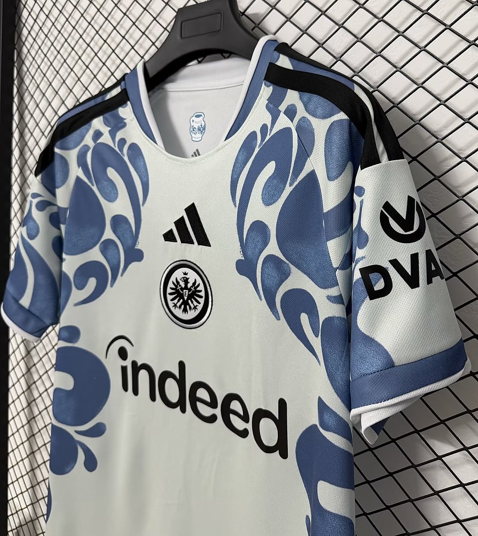 EINTRACHT FRANKFURT 2026/27 THIRD JERSEY - White/Blue