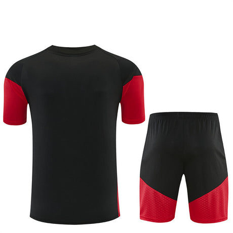 DEUTSCHLAND 2026/27 TRAININGSSET TRIKOT + SHORTS - Schwarz