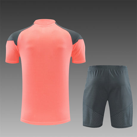 REAL MADRID 2026/27 TRAININGSSET TRIKOT + SHORTS - Koralle