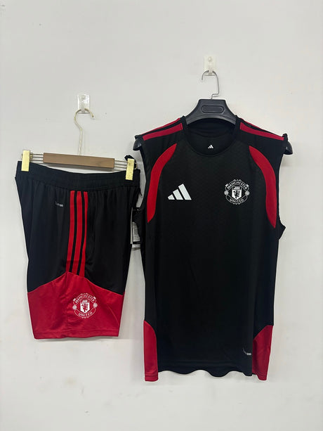 MANCHESTER UNITED 2026/27 TANK TOP + SHORTS - Black/Red