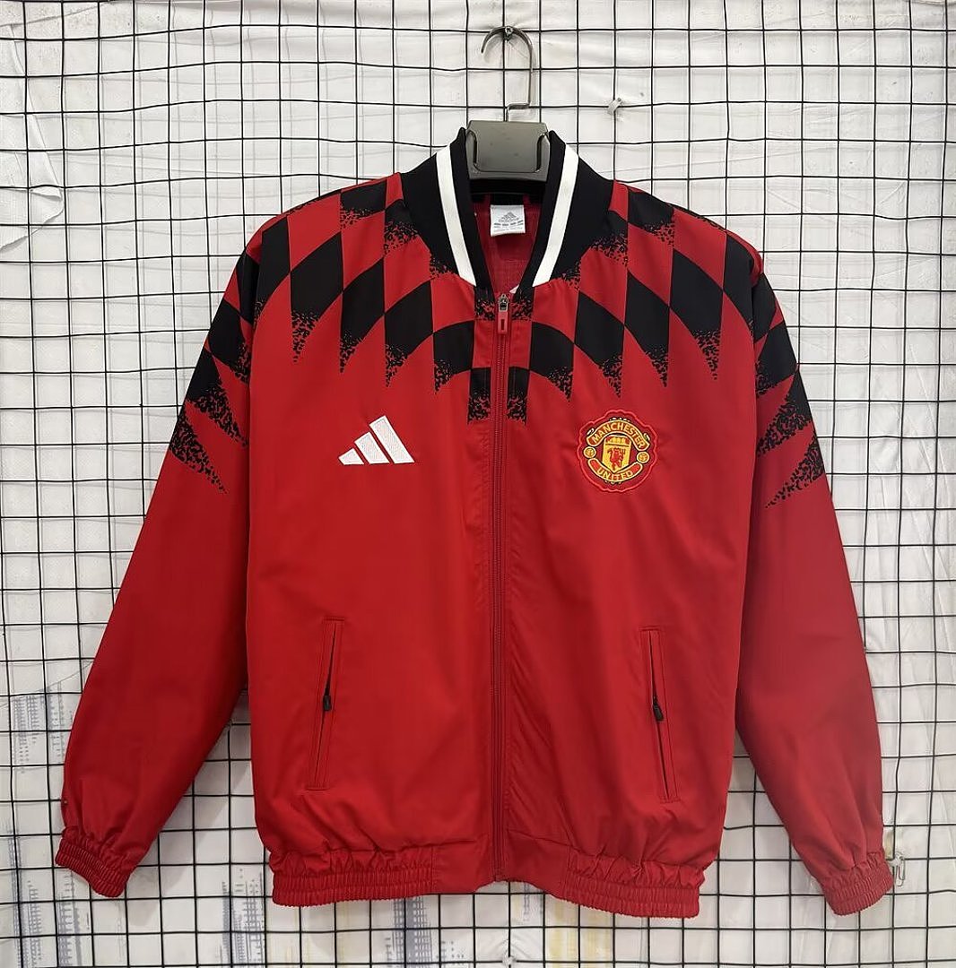 MANCHESTER UNITED 2026/27 STADIUM WINDBREAKER JACKET - Red