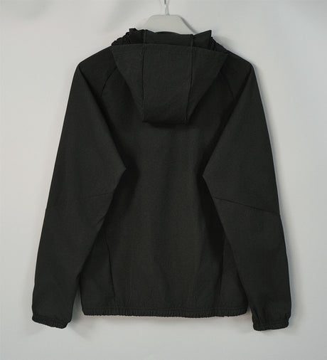 MANCHESTER UNITED 2026/27 HOODED WINDBREAKER JACKET - Black