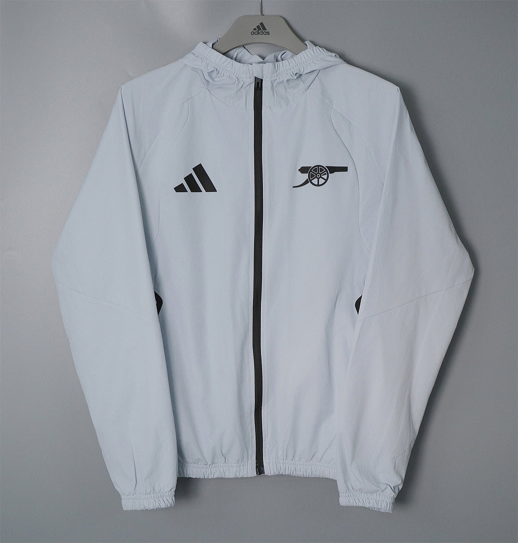ARSENAL 2026/27 HOODED WINDBREAKER JACKET - Light Grey - front