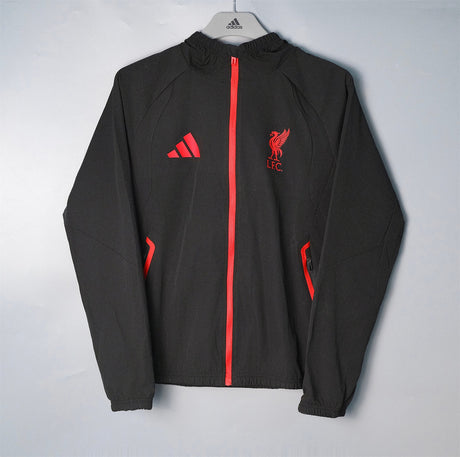 LIVERPOOL 2026/27 HOODED WINDBREAKER JACKET - Black/Red