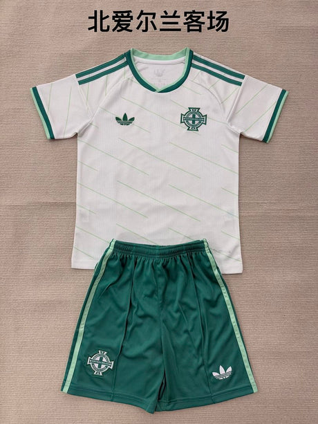 طقم NORTHERN IRELAND الاحتياطي للأطفال 2026 - أبيض