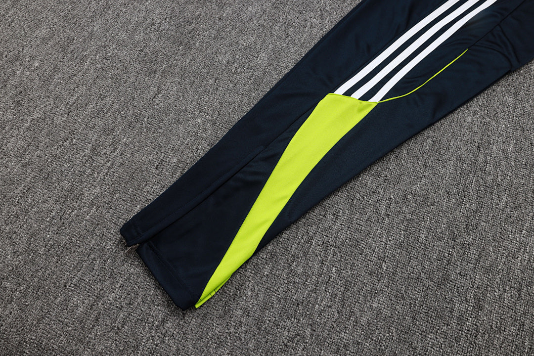 Real Madrid 2025/26 Training Suit - Navy/White
