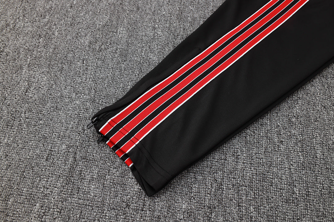Manchester United 2025/26 Training Suit - Black
