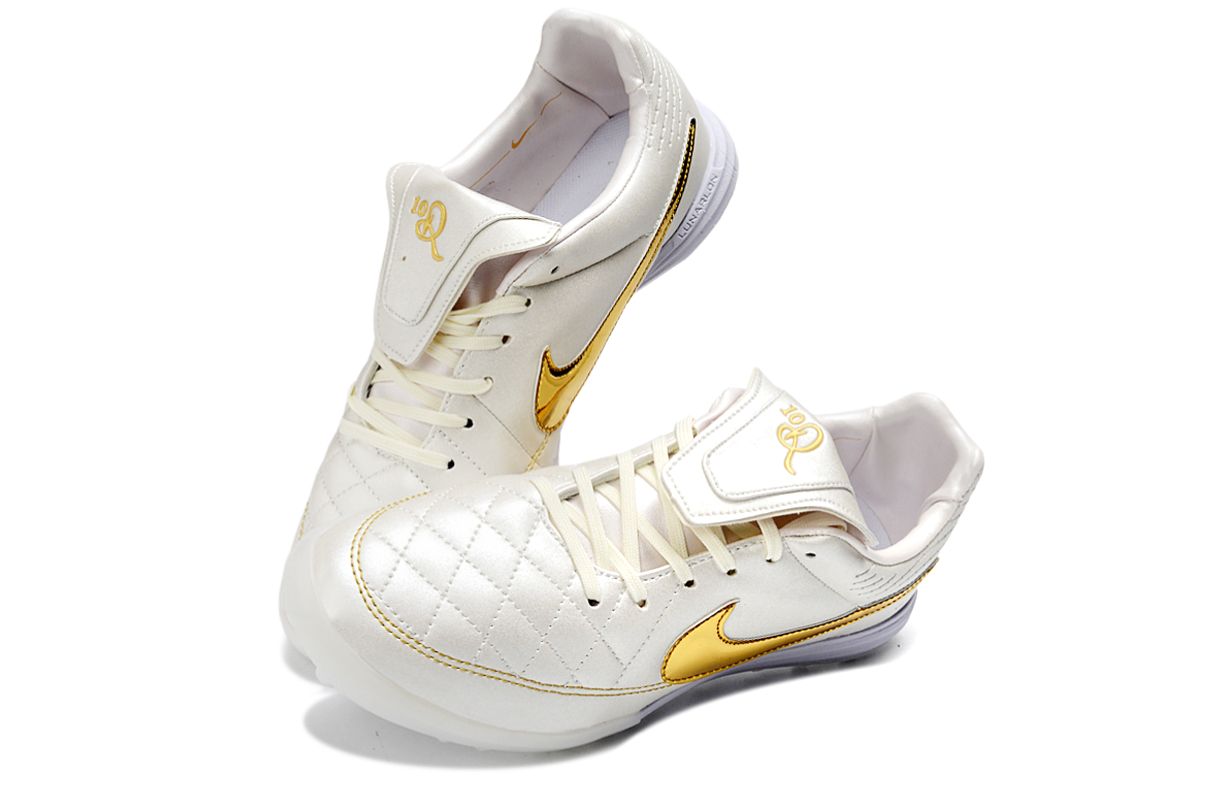 Nike Tiempo Ronaldinho